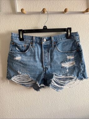 Distressed High-Rise Denim Shorts - Light Blue Levi’s 501